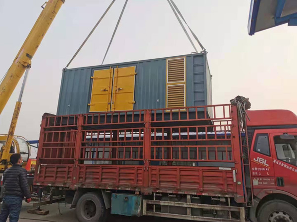 日照如何根据测量要求选择合适的电压表量程？