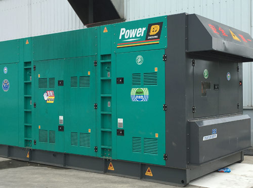 日照升级发电机组的过程中需要注意哪些安全事项？