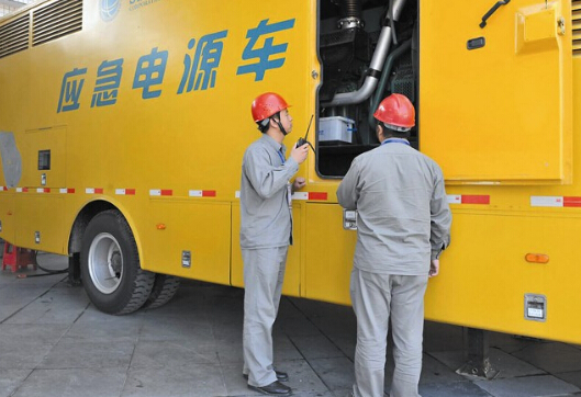 日照如何清理被灰尘覆盖的机油散热器？